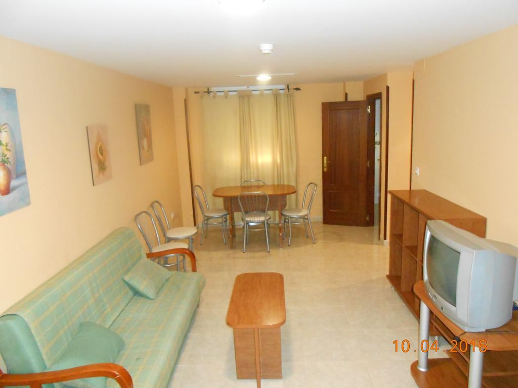 Apartahotel Los Hermanos Ocaña Buitenkant foto